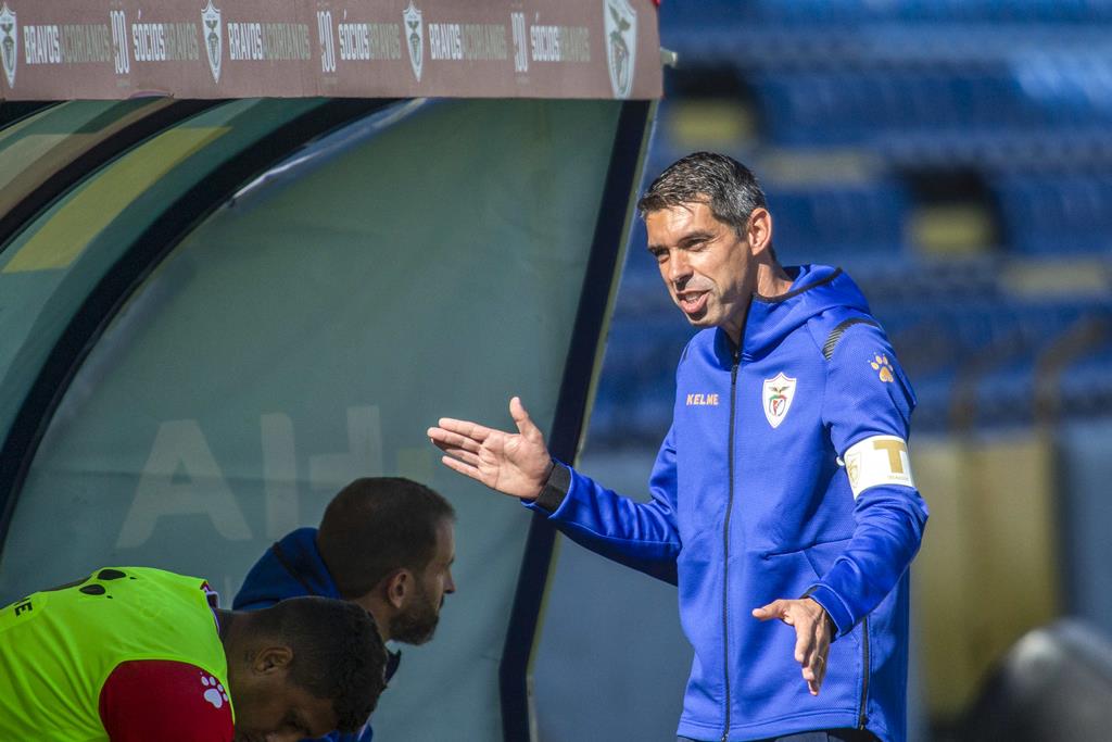 Paulo Fonseca sofre a quarta derrota nos últimos sete jogos e