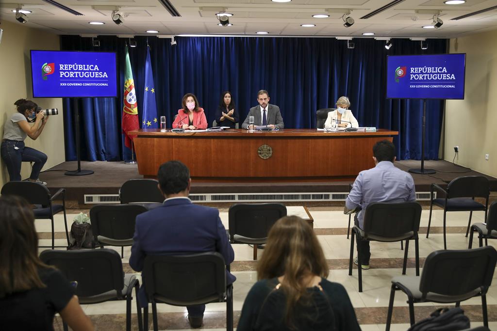 Conferência de imprensa do Governo para responder ao anúncio de veto do Bloco de Esquerda ao OE 2022. Foto: Manuel De Almeida/Lusa