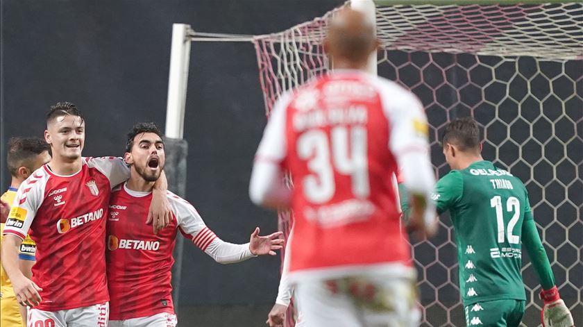 Ricardo Horta celebra com Vitinha golo marcado ao Estoril Foto: Hugo Delgado/Lusa