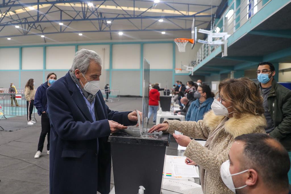 Jerónimo de Sousa votou em Santa Iria da Azoia. Foto: António Cotrim/Lusa