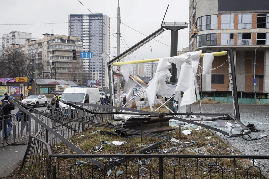 Rússia invade Ucrânia - estragos em Kiev Foto: Mikhail Palinchak/EPA
