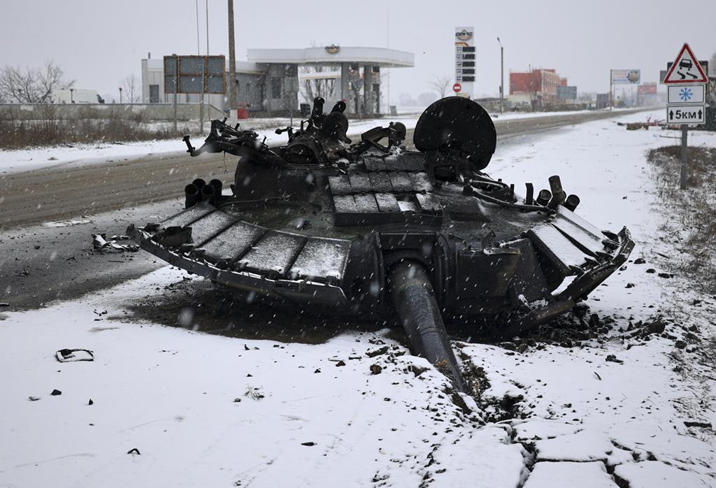 Tanque russo destruído em Kharkiv Foto: Sergey Kozlov/EPA