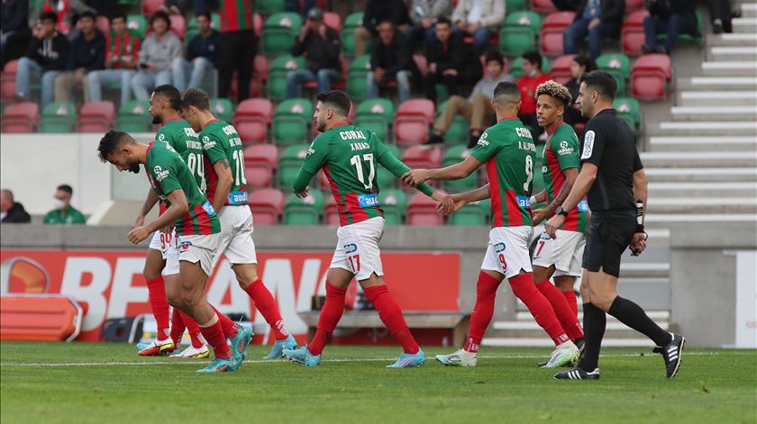 Bruno Xadas marca pelo Marítimo ao Sporting. Foto: Homem Gouveia/Lusa