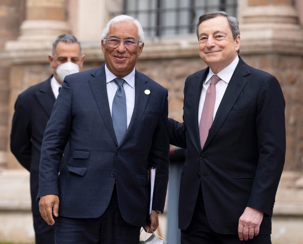 António Costa e Mario Draghi. Foto: Filippo Attili/EPA