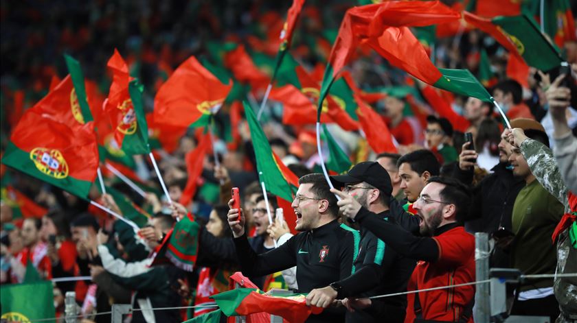 Portugal contou com apoio de mais de 45 mil no Dragão Foto: Estela Silva/EPA