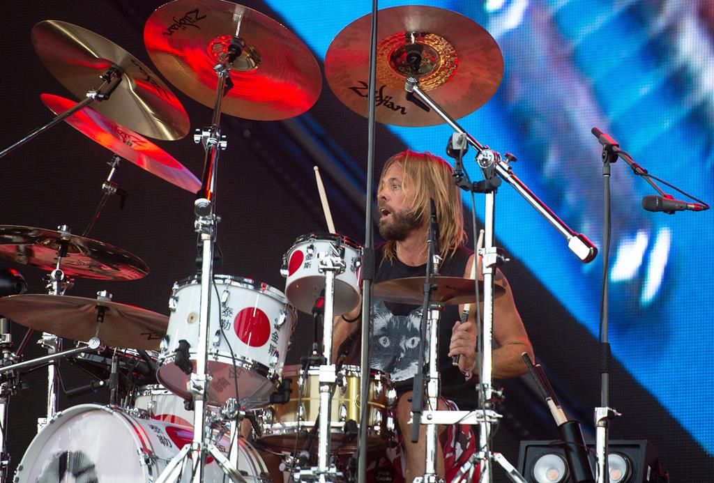 Taylor Hawkins, baterista dos Foo Fighters, morreu na passada sexta-feira, aos 50 anos. Foto: Timm Schamberger/EPA