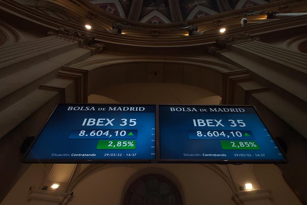Bolsa de Madrid a reagir com ganhos. Foto: Altea Tejido/EPA