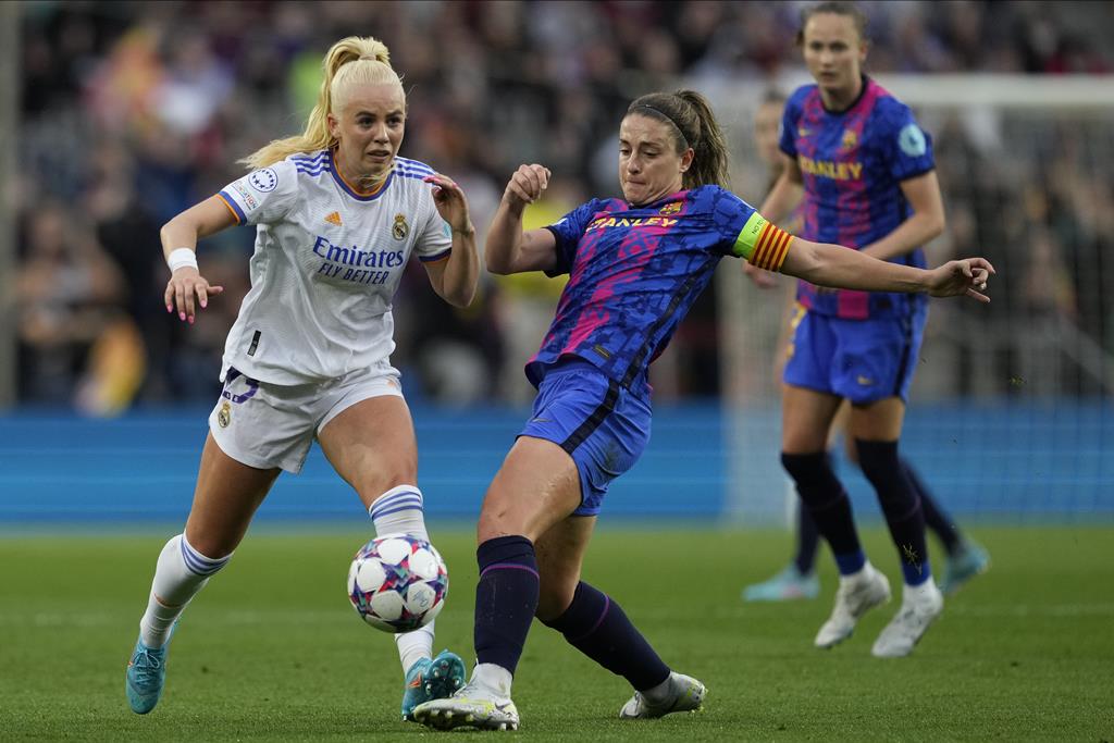 Futebol feminino bate recorde de público em jogo Barcelona x Real