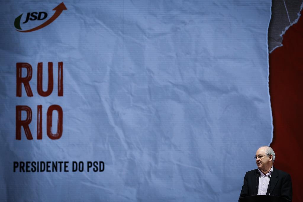 Rui Rio, líder do PSD, discursa no encerramento do congresso da JSD. Foto: Rodrigo Antunes/Lusa