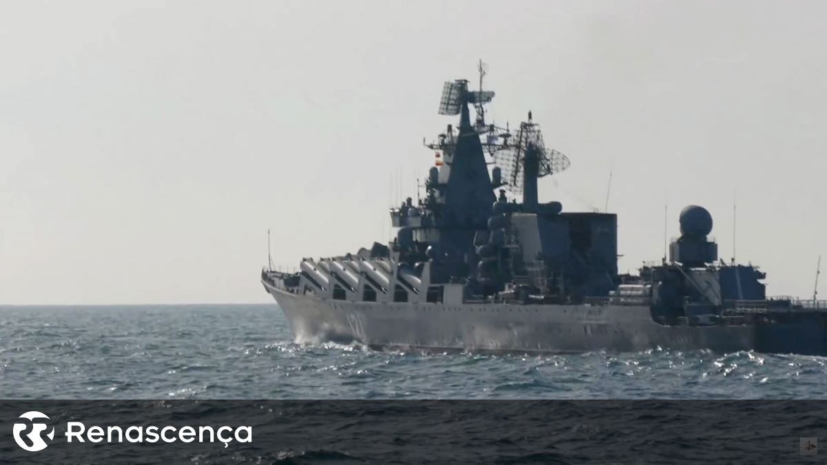 Navios russos no Irão para exercícios conjuntos com marinhas iraniana e chinesa