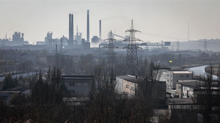 complexo industrial de Azovstal  em Mariupol Foto: Oleg Petrasyuk/EPA