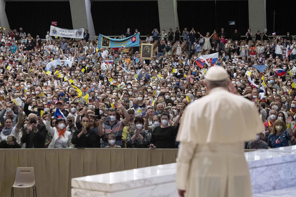 Papa Francisco encontra peregrinos da Eslováquia. Foto: Vatican Media Handout/EPA