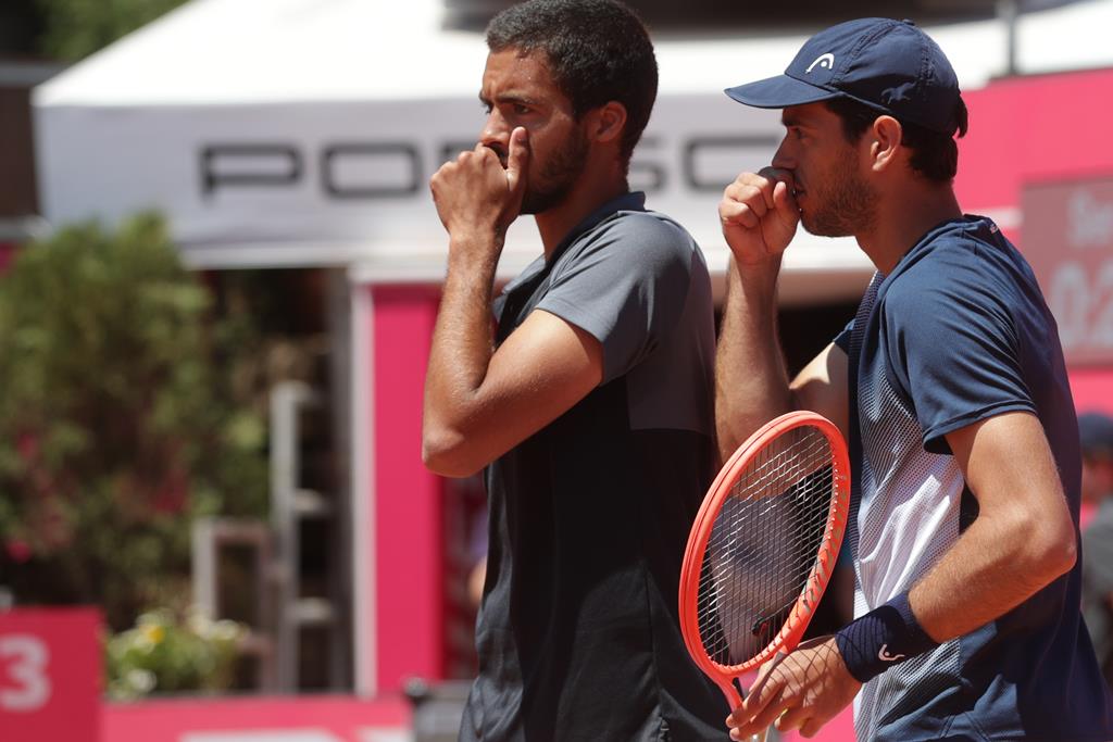 Francisco Cabral estarão juntos em Paris, mas não jogam juntos em Roland Garros Foto: Tiago Petinga/Lusa