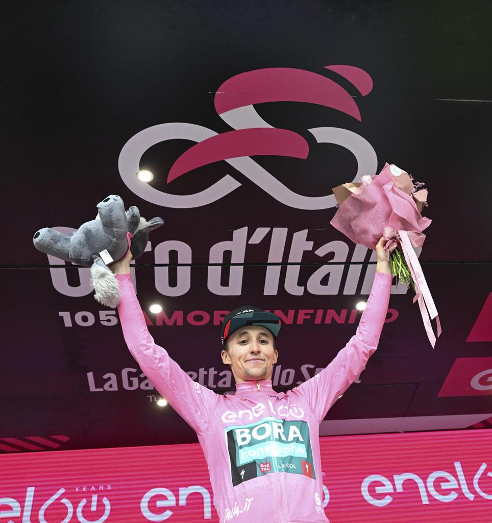 Jai Hindley, Bora-Hansgrohe, vence Giro 2022. Foto: Maurizio Brambatti/EPA