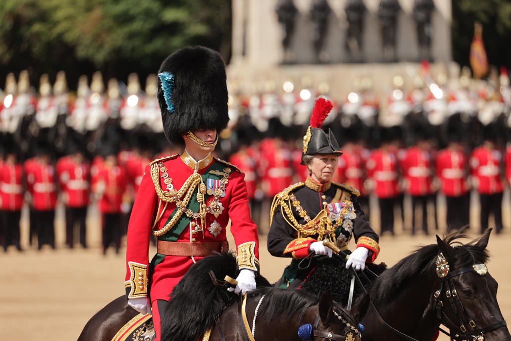 Princesa Ana juntou-se à parada militar. Foto: Cpl Simon Lucas/Ministério britânico da Defesa/EPA