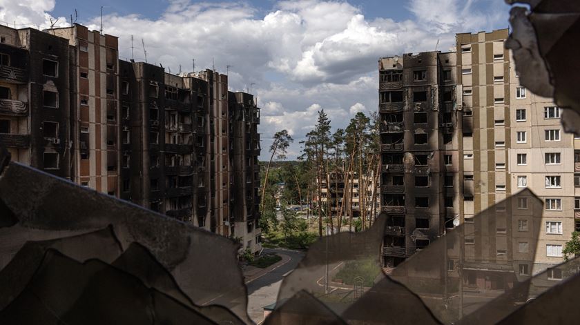 Imagens da destruição em Irpin Foto: Roman Pilipey/EPA