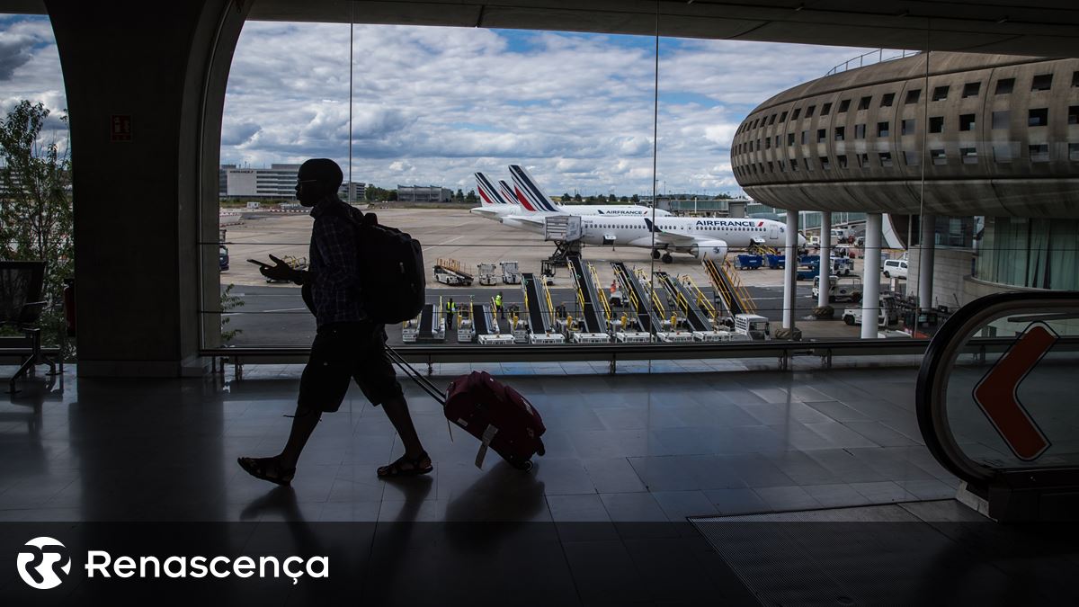 Imigração. Marcelo promulga novas regras de entrada e permanência em Portugal