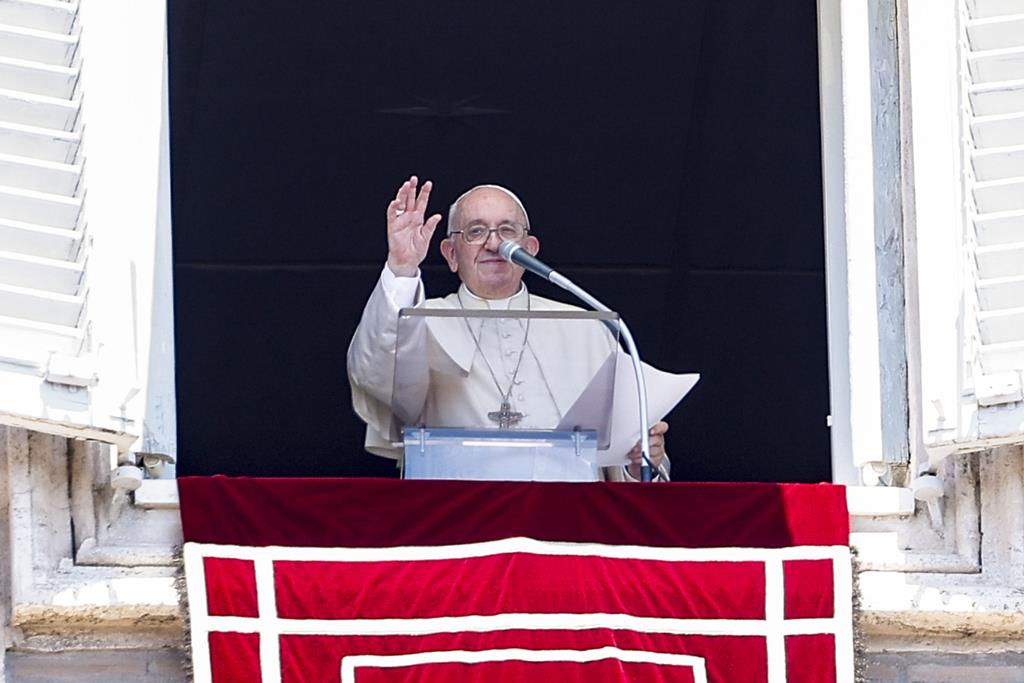 Papa Francisco, durante o Angelus deste domingo. Foto: Fabio Frustaci/EPA