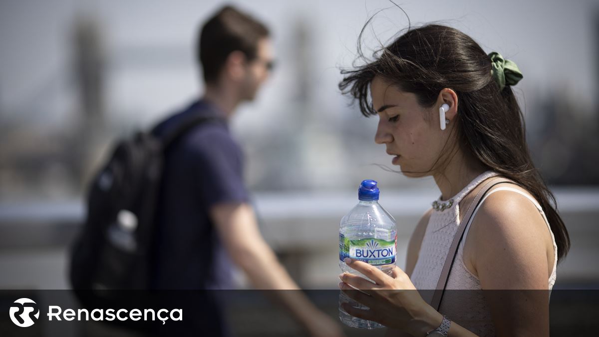 Empresas garantem que água mineral natural e de nascente é segura em Portugal