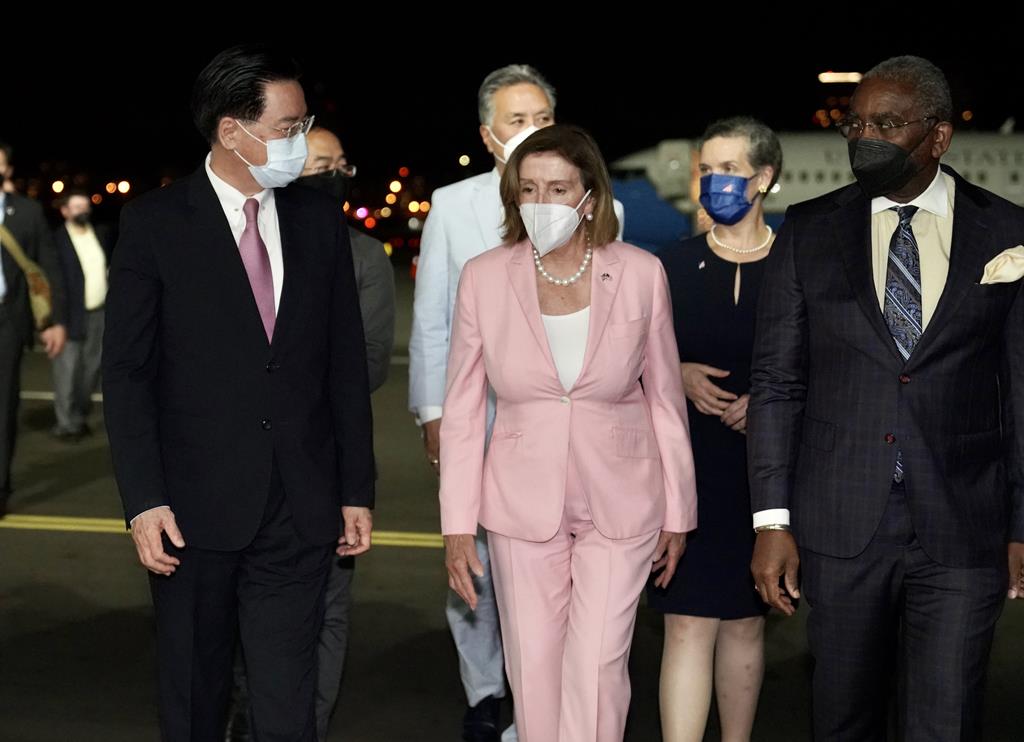 Nancy Pelosi à chegada a Taiwan. Foto: Ministério dos Negócios Estrangeiros de Taiwan/EPA