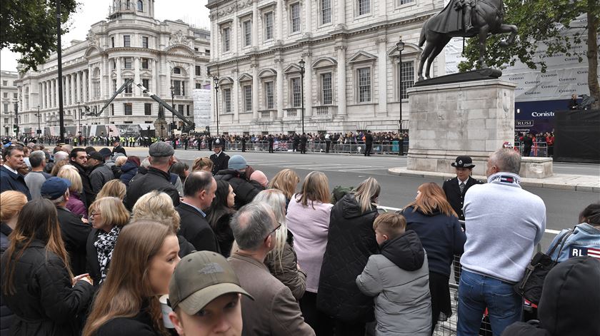 A emoção de uma das últimas pessoas a entrar em Westminster