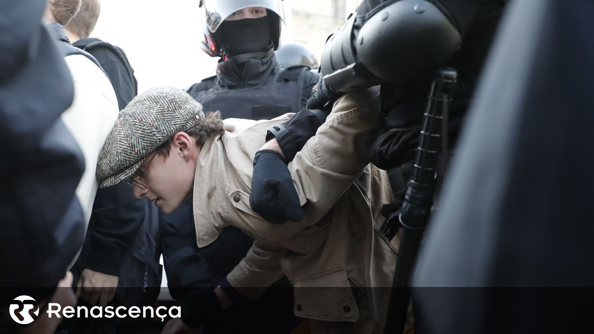 Mais de 680 detidos em protestos na Rússia contra mobilização
