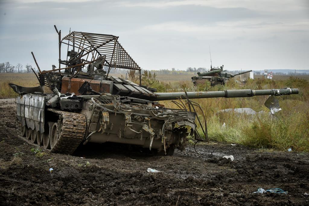 Tanque russo destruído em Kharkiv  Foto: Oleg Petrasyuk/EPA