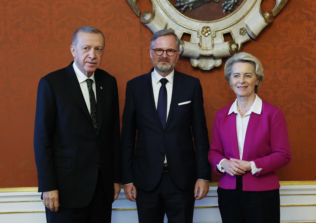 A cimeira da Comunidade Política Europeia, em Praga, juntiu vários líderes europeus. Foto: Turkish President Press Office Handout/EPA