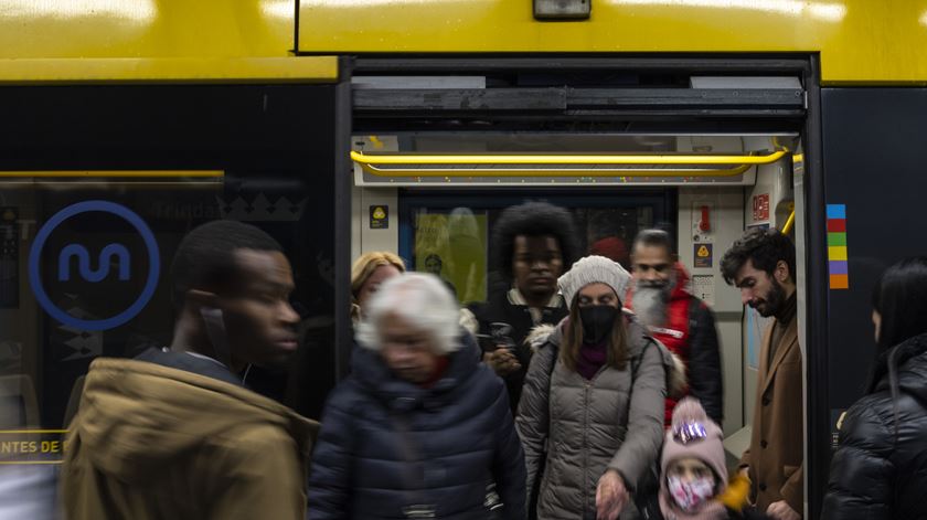 Metro do Porto admite que final de 2026 é prazo exigente para construir Linha Rubi