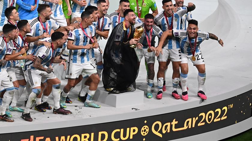 Campeã do Mundo de Futebol 2022: Argentina!