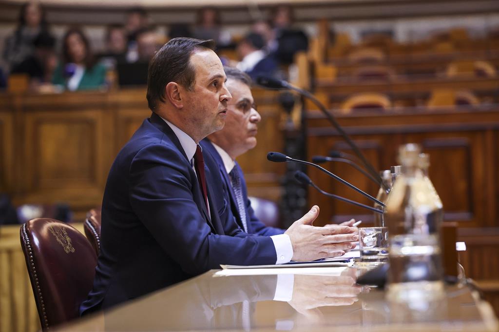 Ministro das Finanças, Fernando Medina, na Comissão de Orçamento e Finanças. Foto: José Sena Goulão/Lusa
