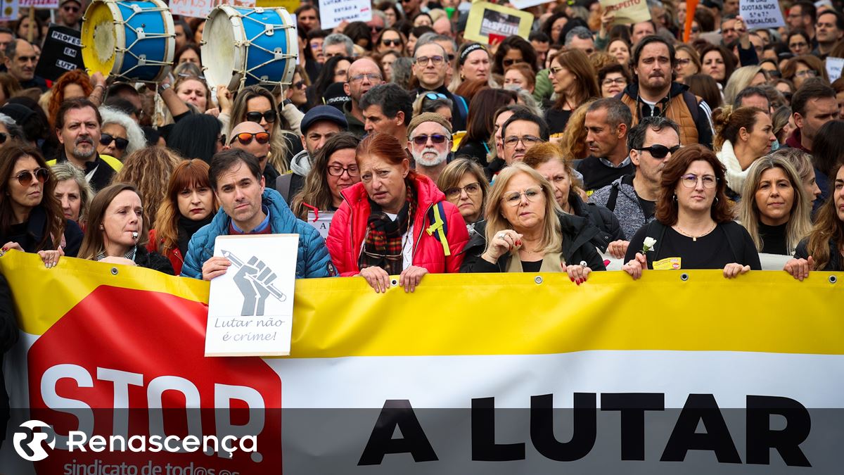 Catarina Martins solidária com luta "justíssima" dos professores
