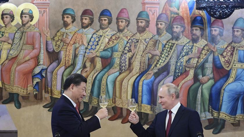 Xi Jinping visitou Moscovo em março deste ano, onde se encontrou com Putin. Foto: Pavel Byrkin/Sputnik/Kremlin/EPA