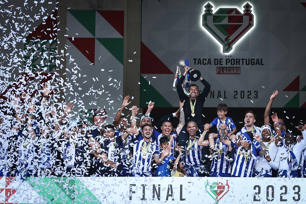 Taça de Portugal. Duelo entre FC Porto e Famalicão ficou marcado