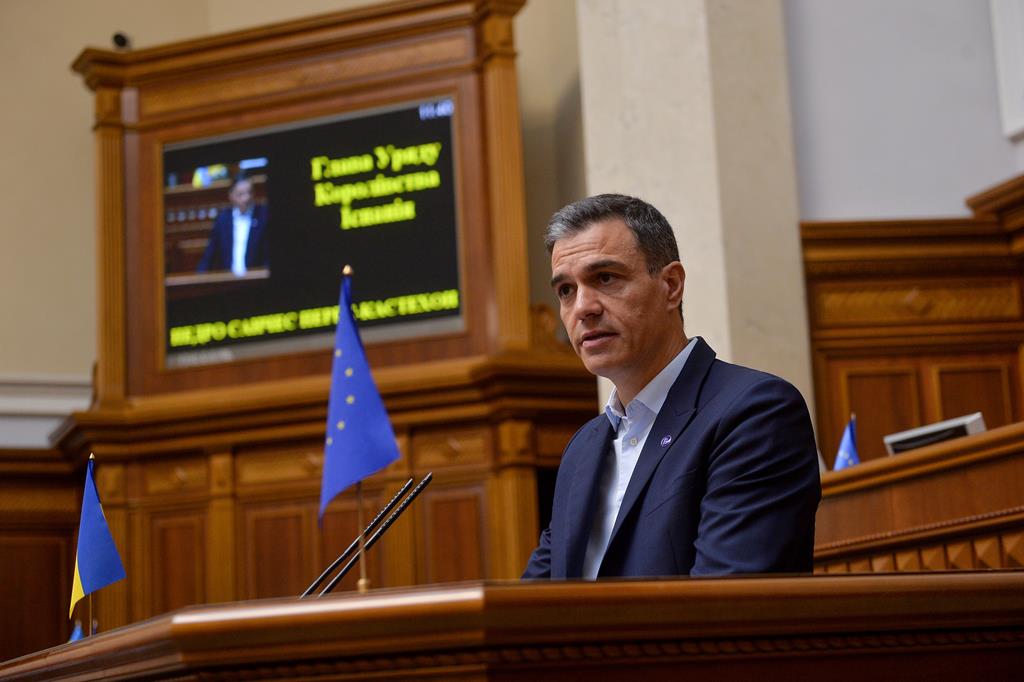 Pedro Sánchez em Kiev, Ucrânia, primeiro-ministro de Espanha. Foto: Stringer/EPA