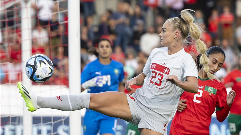 Alisha Lehmann é jogadora da Juventus e da Suíça. Foto: Michael Buholzer/EPA