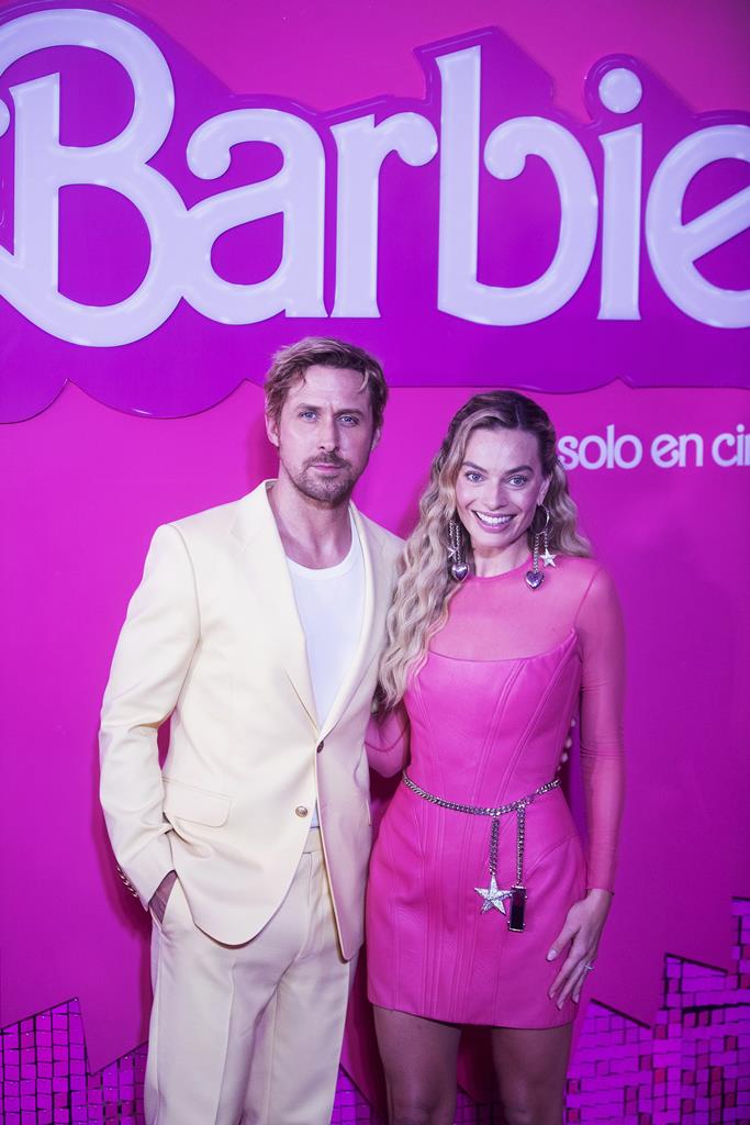 Ryan Gosling e Margot Robbie, protagonistas do filme "Barbie". Foto: Isaac Esquivel/EPA