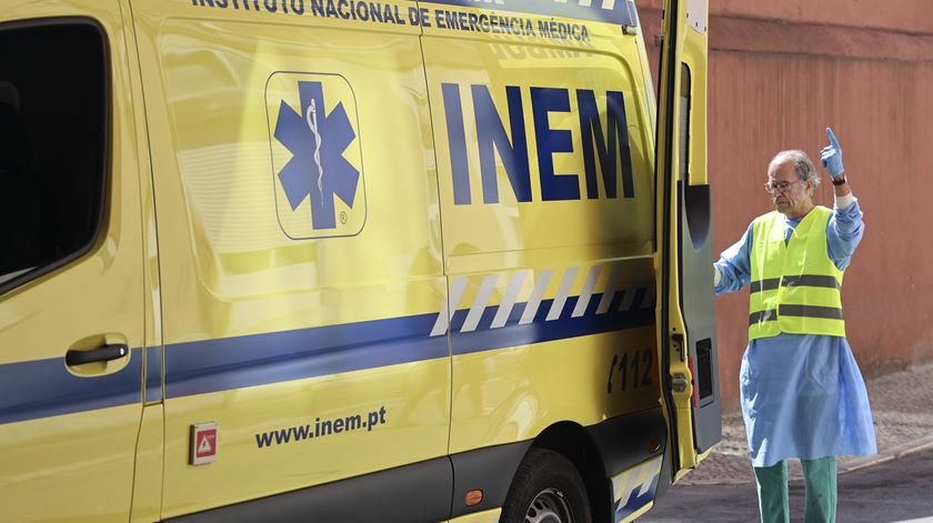 INEM. 28 ambulâncias paradas por falta de técnicos