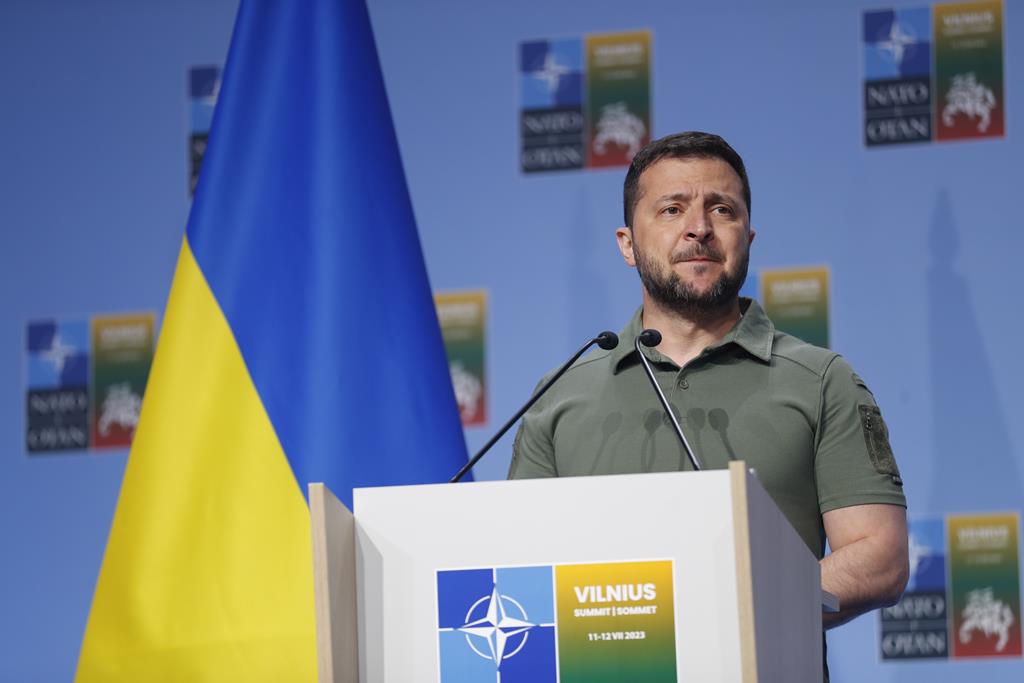 Zelensky diz que a Ucrânia “já está pronta para aderir” à Aliança Atlântica. Foto: Toms Kalnins/EPA