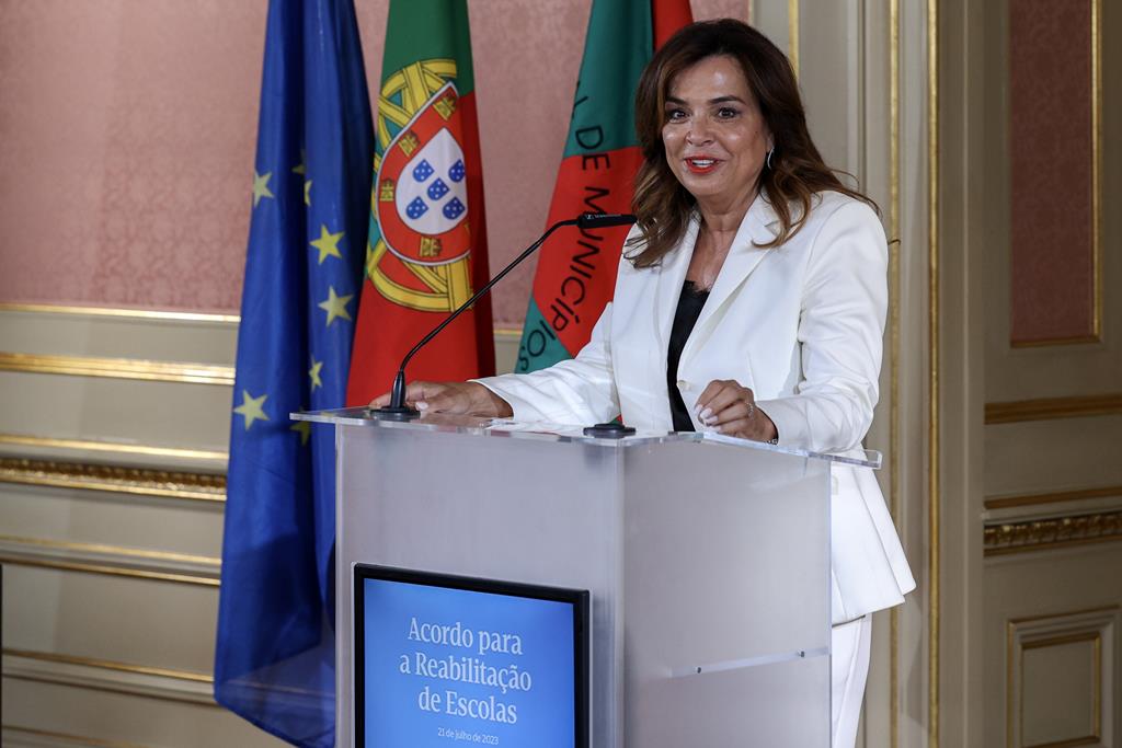 Luísa Salgueiro, presidente da Associação Nacional de Municípios Portugueses. Foto: António Cotrim/Lusa