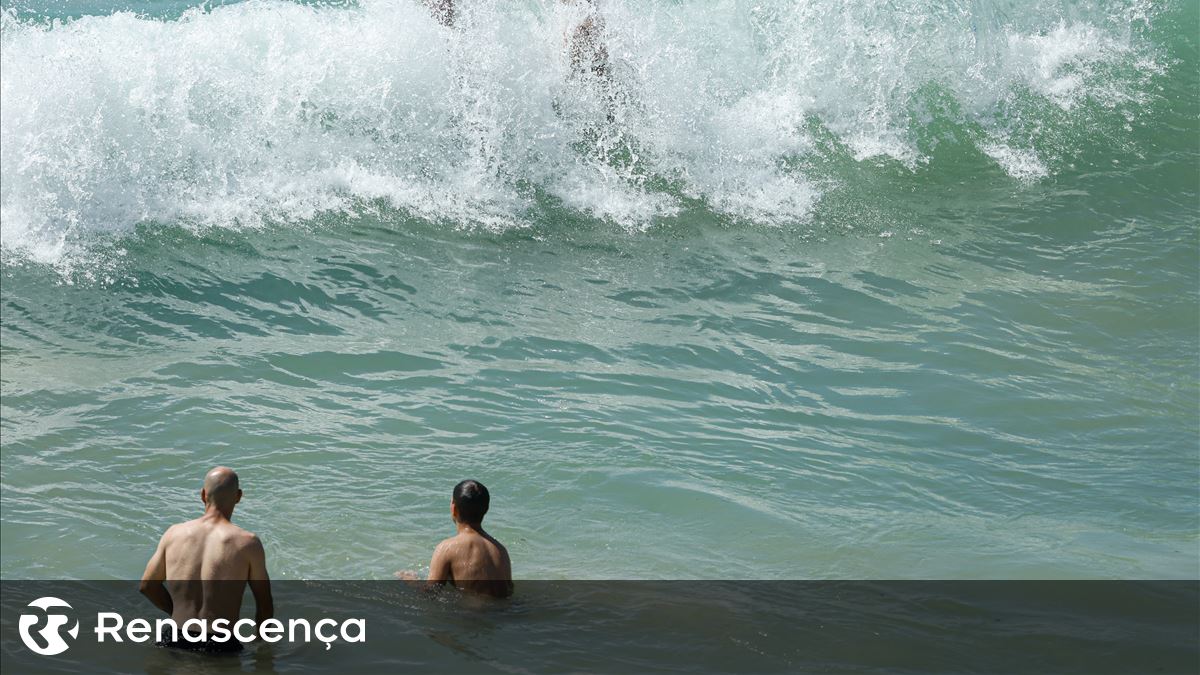 Levantada interdição nas praias de Fuseta-Ria e Armação de Pêra