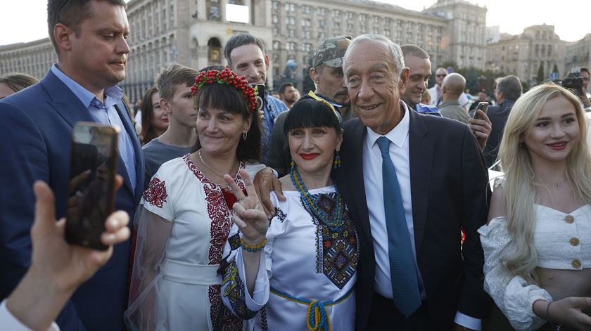 "Selfies" em Kiev, em agosto de 2023. Foto: António Pedro Santos/Lusa