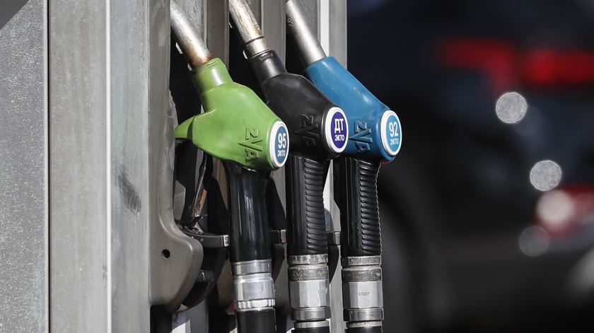 Combustíveis. Preços de gasóleo e gasolina vão subir para a semana