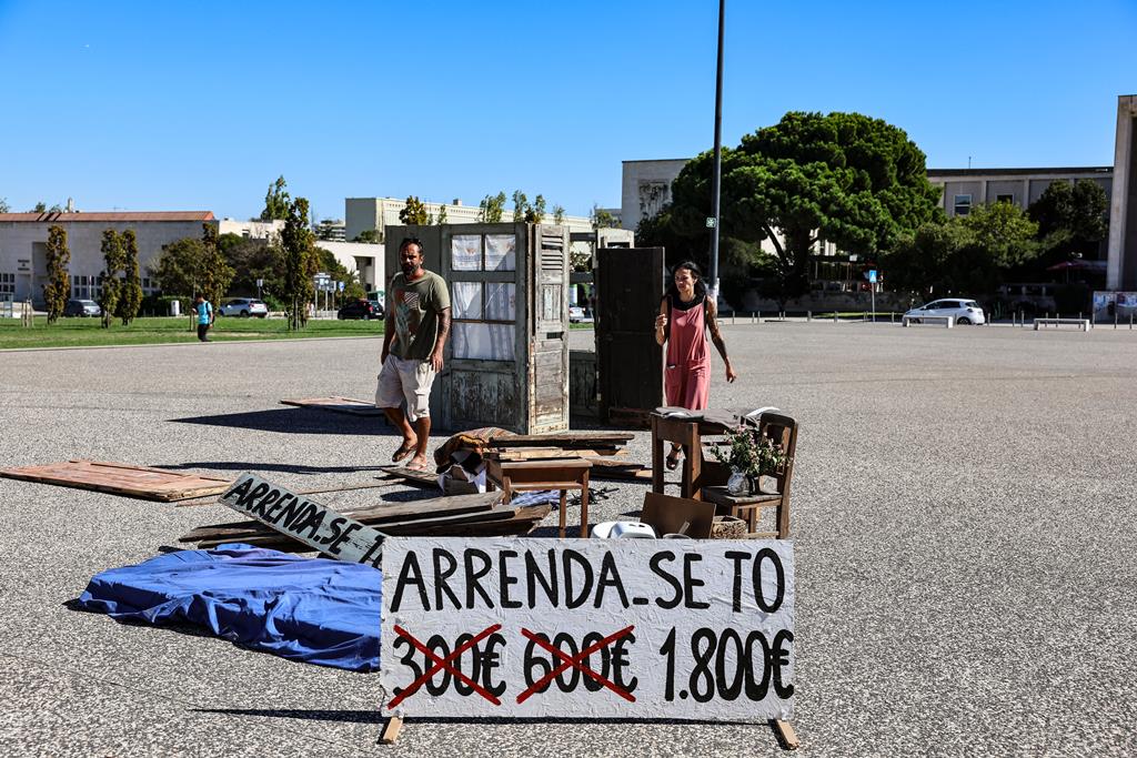 Ação sobre crise da habitação e efeitos nos estudantes universitários em Lisboa. Foto: António Cotrim/Lusa