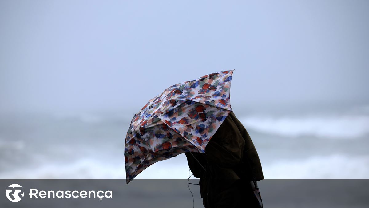 Ilhas do grupo Ocidental dos Açores sob aviso vermelho devido à agitação marítima