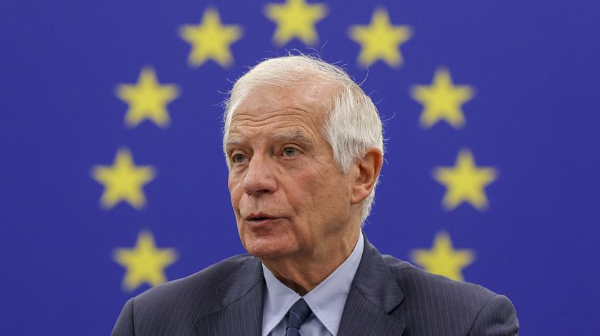 UE rejeita "dois pesos e duas medidas" sobre guerras na Ucrânia e em Gaza