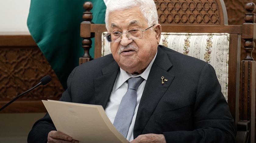 Abbas celebra reconhecimento de independência da Palestina por países europeus