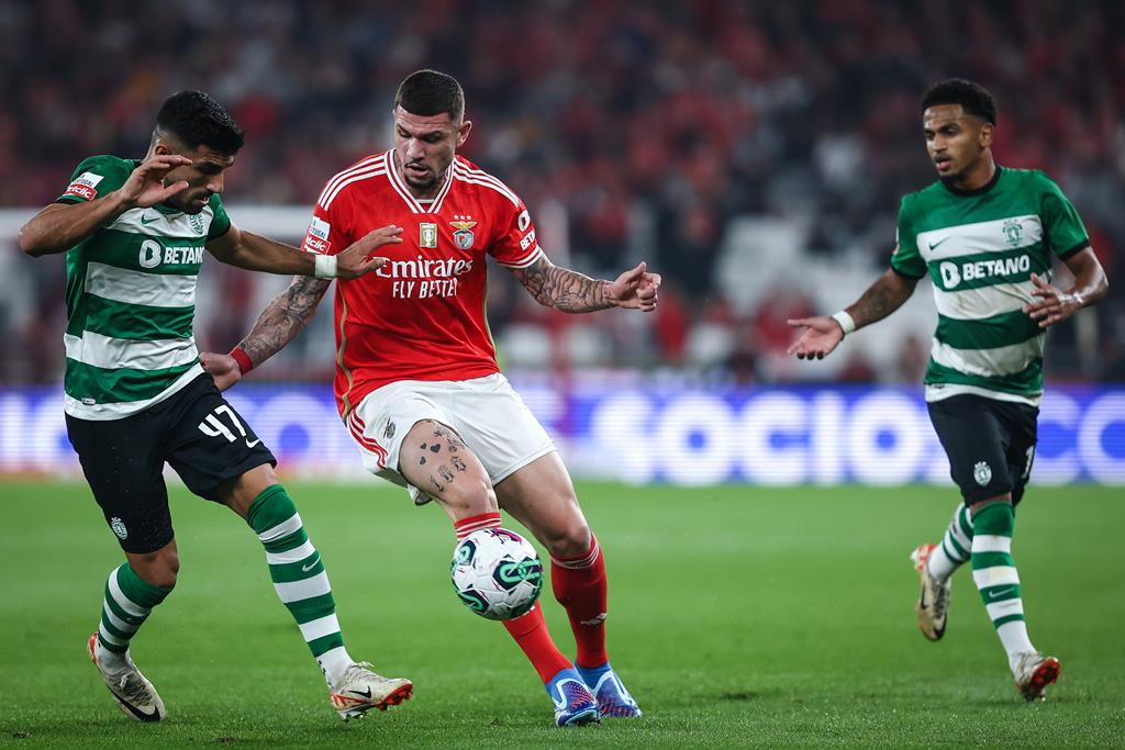 Benfica-Sporting é hoje: detenções antes do dérbi na Luz