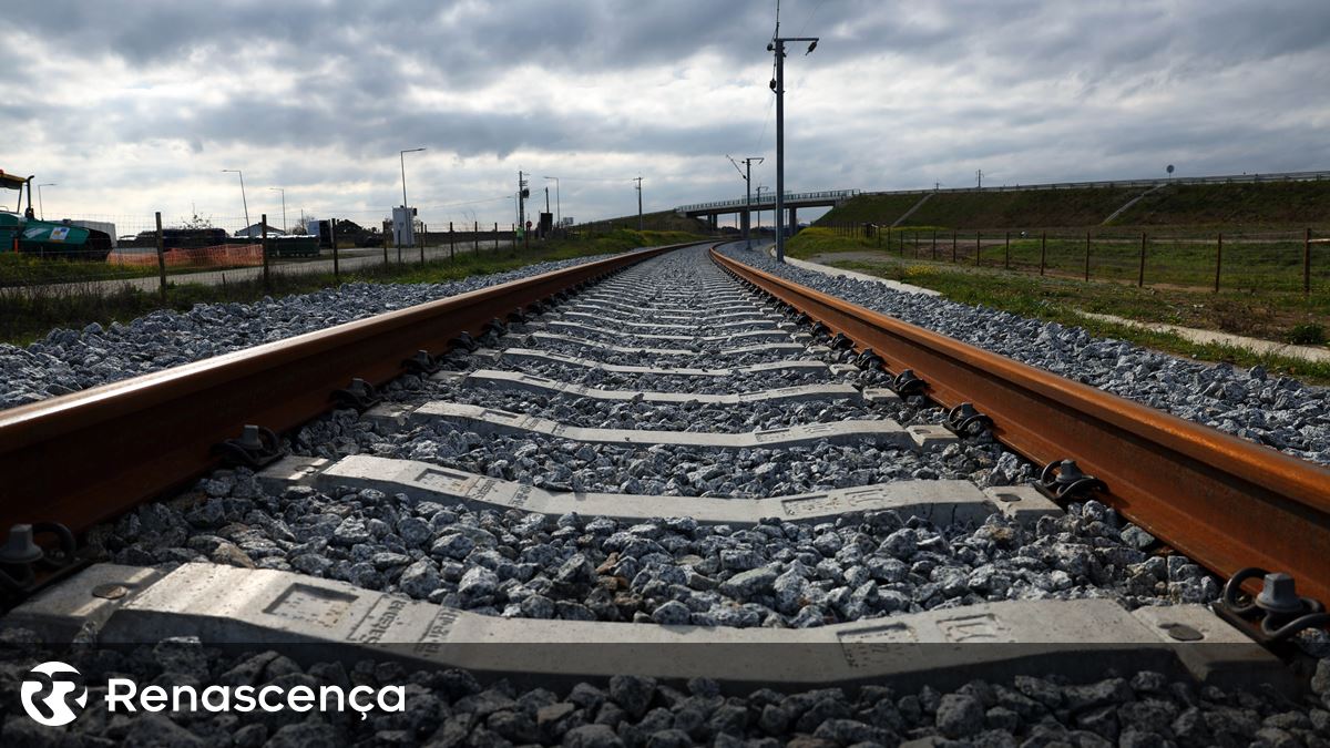 Jovem morre colhido por comboio em estação de Coimbra