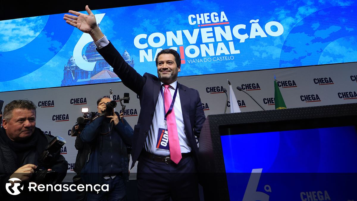 Governo perplexo com "falsas mensagens e informação manipulada" do Chega